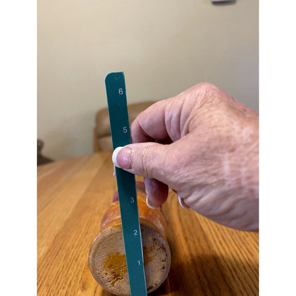 A Very Vintage Peppy Pepper Shaker - Picture 7 of 9